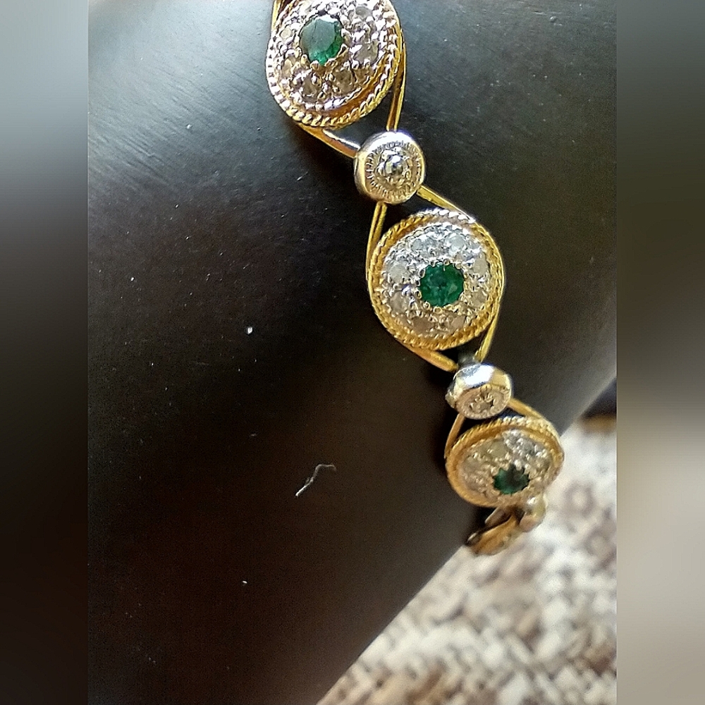 Emerald & Diamond 10k gold 7.9 grams Antique Bracelet